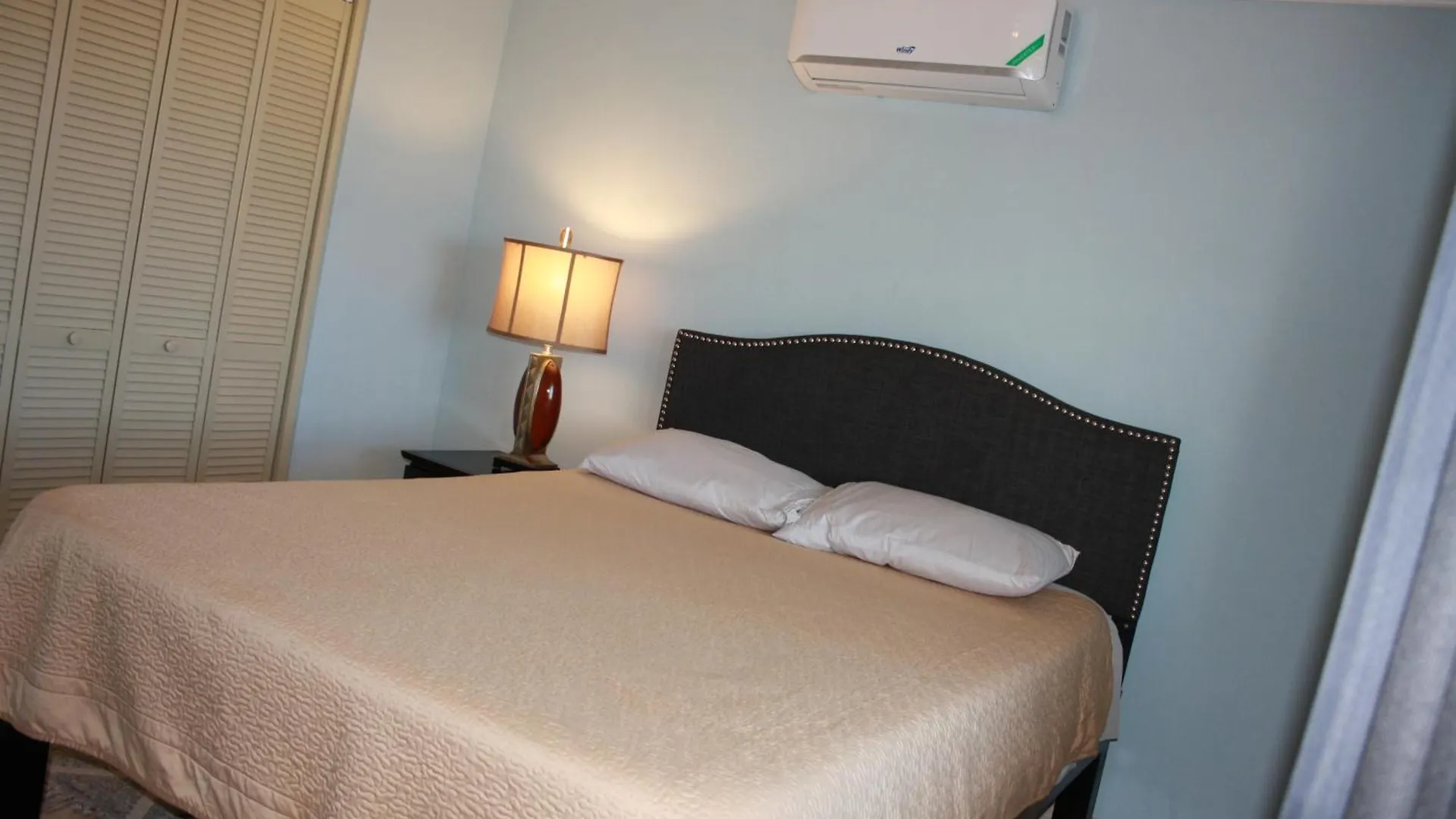 הוילה Priory Soleil Hartland 122